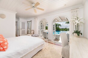 Waterfalls - 6 bed Peaceful and Secure Luxury