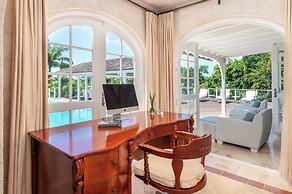 Waterfalls - 6 bed Peaceful and Secure Luxury