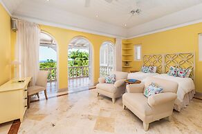 Waterfalls - 6 bed Peaceful and Secure Luxury