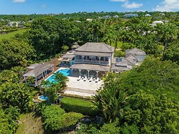 Waterfalls - 6 bed Peaceful and Secure Luxury