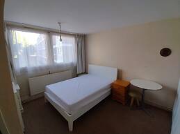 Lovely Double Bedroom - Putney