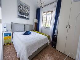 Exclusive Villa With Pool Near the Beach