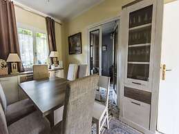 Exclusive Villa With Pool Near the Beach