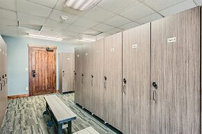 Best Mtn View-ski In Ski Out & Gondola to Downtown