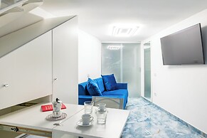 Mergellina Sea Studio with Jacuzzi