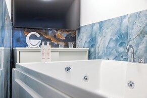 Mergellina Sea Studio with Jacuzzi