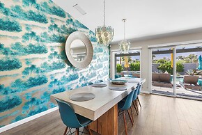 Oasis of Palm Springs