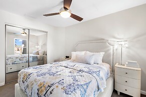 Oasis of Palm Springs