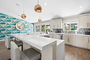 Oasis of Palm Springs