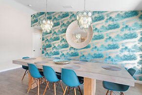 Oasis of Palm Springs