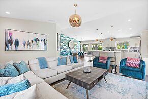 Oasis of Palm Springs