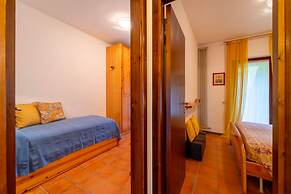 Crimson Apartment by Wonderful Italy