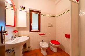 Crimson Apartment by Wonderful Italy