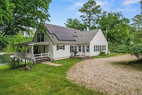 Lovin Lake Livin A Must-see!