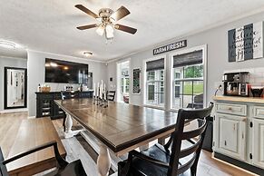 Lovin Lake Livin A Must-see!