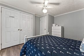 Lovin Lake Livin A Must-see!