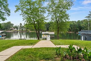 Lovin Lake Livin A Must-see!