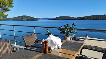 Pansion Alen-Dugi otok