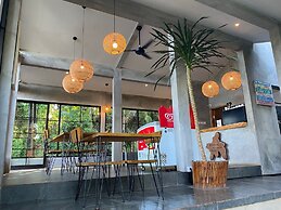Mayong Bali Villa and Hostel
