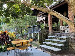 Mayong Bali Villa and Hostel