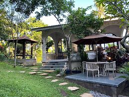Mayong Bali Villa and Hostel