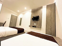 Hotel Grand Executive