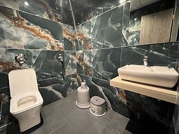 Hotel Grand Executive