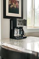 Rooftop Paradise Luxe 2BR  Lake Views