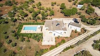 Charme Ostunese con piscina