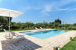 Charme Ostunese con piscina