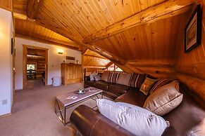 Maggies Cabin w/ Boat Rental