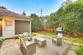 Uptown Minneapolis Home: Walk to Lakes!