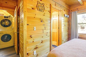 Sevierville Cabin w/ Hot Tub & Deck!