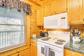 Sevierville Cabin w/ Hot Tub & Deck!