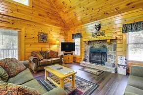 Sevierville Cabin w/ Hot Tub & Deck!