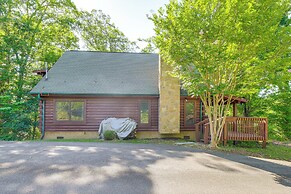 Sevierville Cabin w/ Hot Tub & Deck!