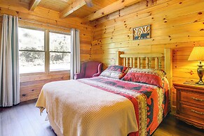 Sevierville Cabin w/ Hot Tub & Deck!