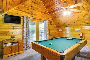 Sevierville Cabin w/ Hot Tub & Deck!