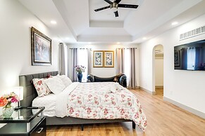 1 Mi to Downtown: New Albany Home w/ Yard