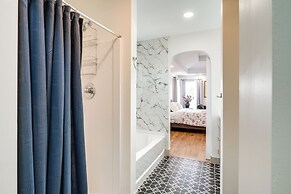 1 Mi to Downtown: New Albany Home w/ Yard