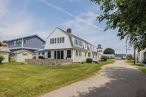 Maine Escape Beachy 2 Bdr!
