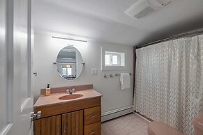 Maine Escape Beachy 2 Bdr!
