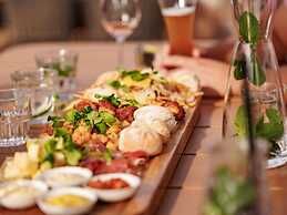 Restyled Villa With Sauna Near Beach