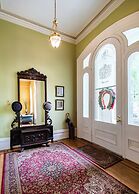 DuPont Mansion Bed & Breakfast