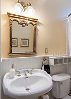 DuPont Mansion Bed & Breakfast