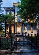DuPont Mansion Bed & Breakfast