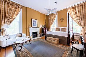 DuPont Mansion Bed & Breakfast