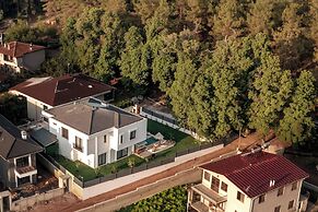 Spacious 4BR Villa Perfect for Families & Friends