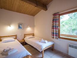 Detached Holiday Home With Terrace in Quillan