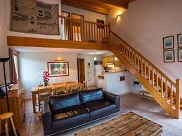 Detached Holiday Home With Terrace in Quillan